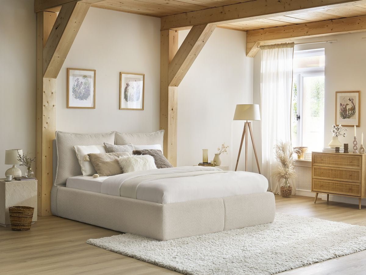 GARANCE Lit coffre GARANCE avec tête de lit effet oreiller tissu bouclette - homidiscount