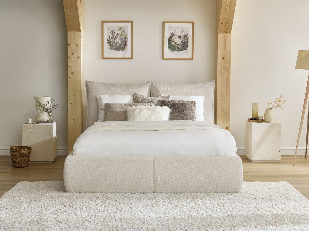 GARANCE Lit coffre GARANCE avec tête de lit effet oreiller tissu bouclette - homidiscount